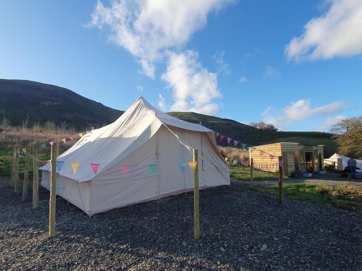 Calon Y Goedwig Glamping Hotel Llandovery Bagian luar foto