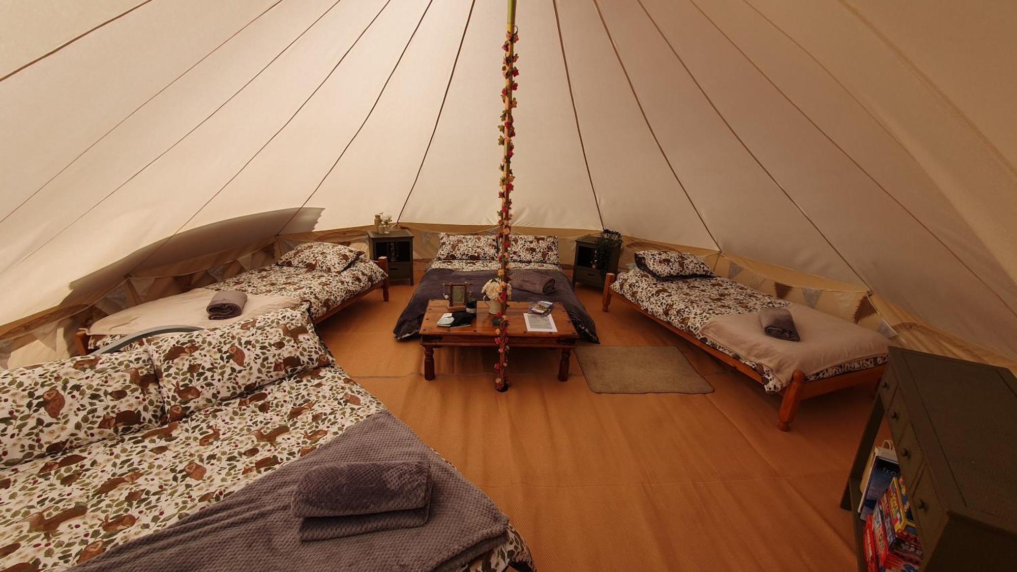 Calon Y Goedwig Glamping Hotel Llandovery Bagian luar foto