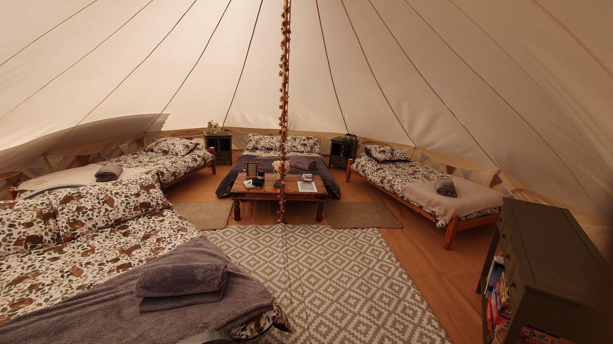 Calon Y Goedwig Glamping Hotel Llandovery Bagian luar foto