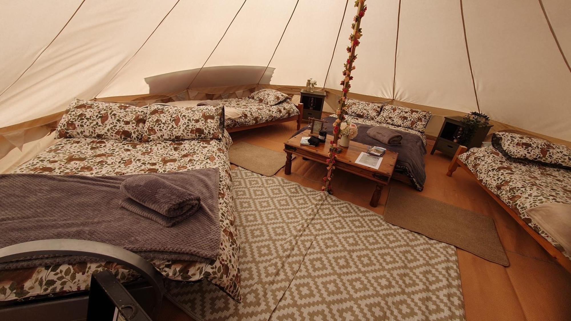 Calon Y Goedwig Glamping Hotel Llandovery Bagian luar foto
